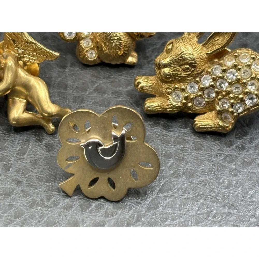 Vintage Lot Of 4 Rhinestone Lapel Pin Lot Cherub Squirrel Rabbit Bird Gold Tone